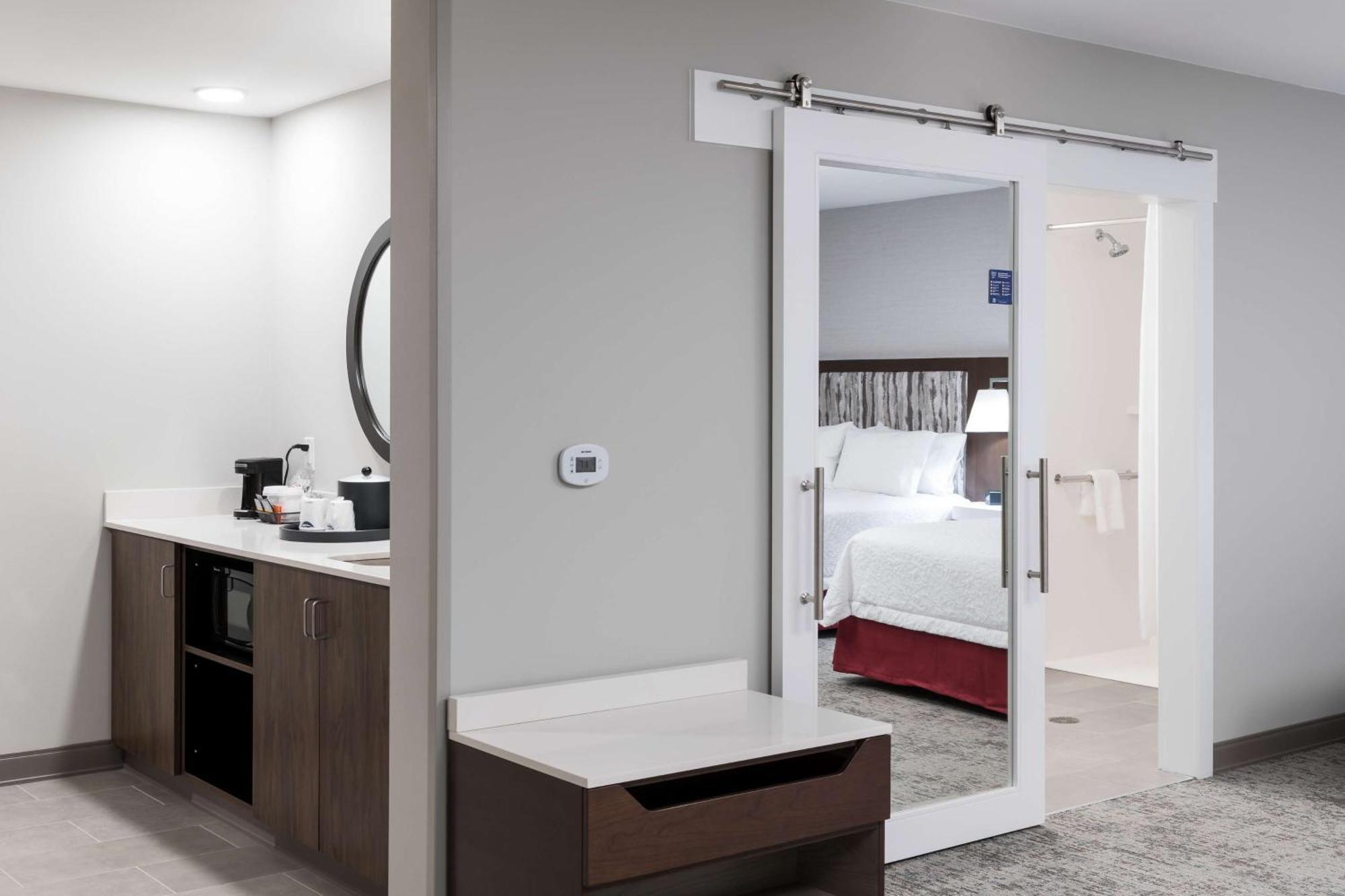 Hampton Inn & Suites Cape Canaveral Cruise Port, Fl Екстер'єр фото