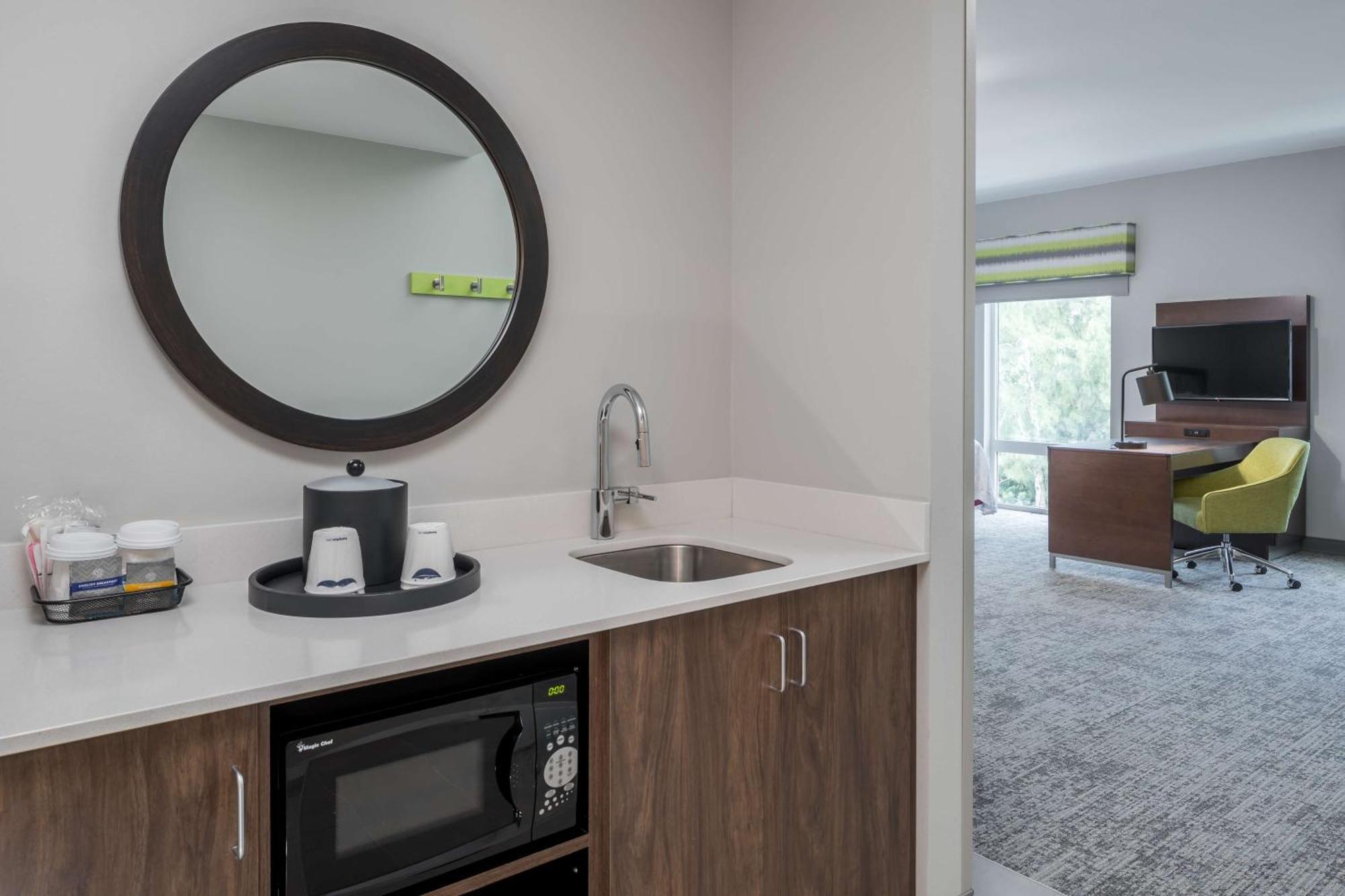 Hampton Inn & Suites Cape Canaveral Cruise Port, Fl Екстер'єр фото